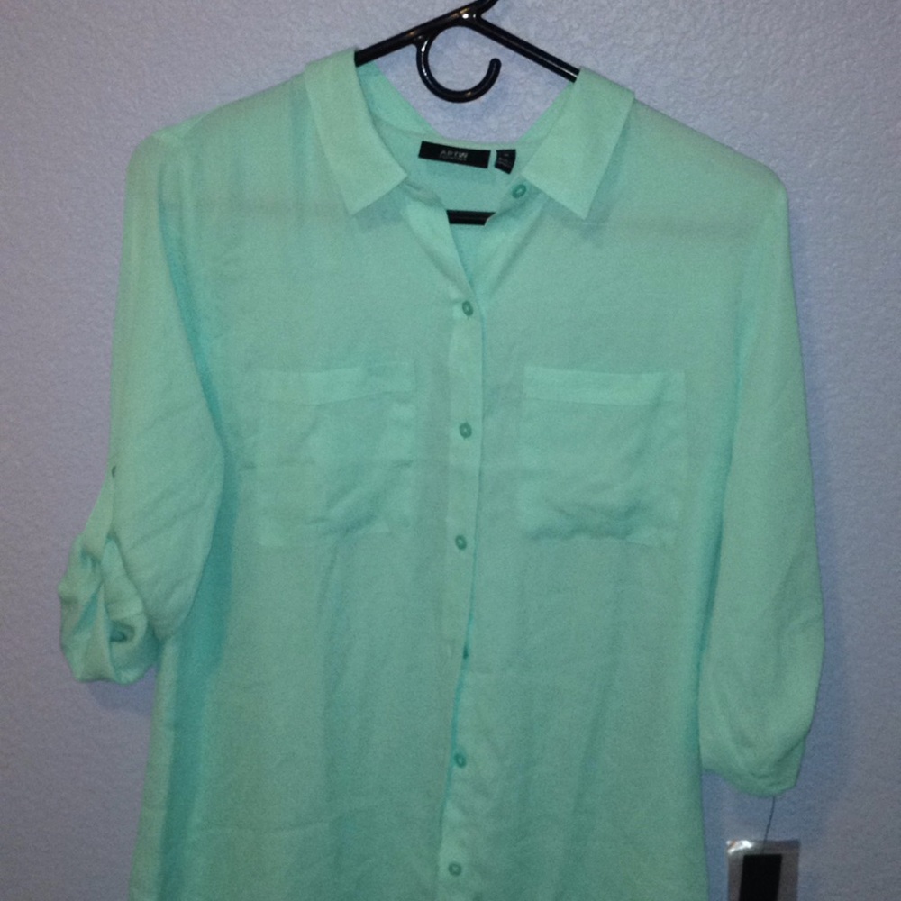 APT9 pastel blue shirt